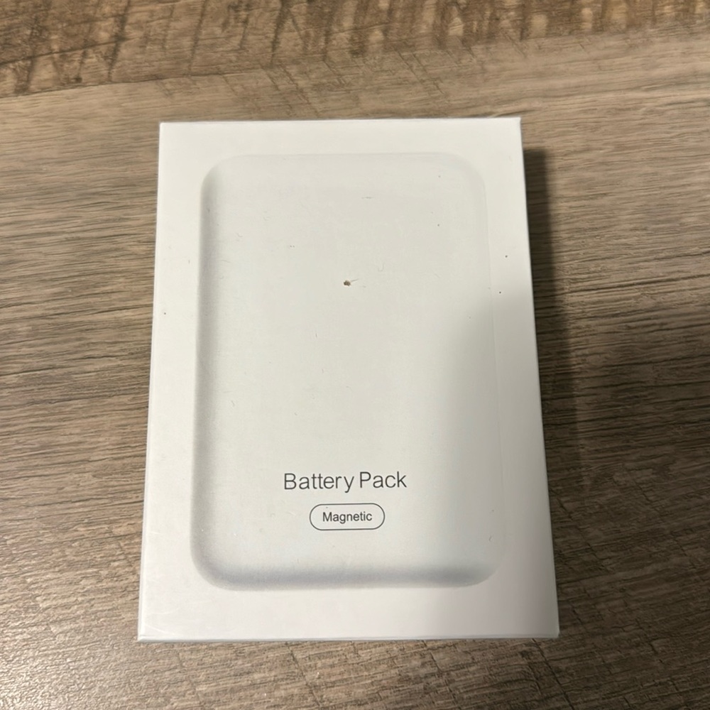 New Magnetic wireless power bank high Quality fast charging for iphone, 5000mAh